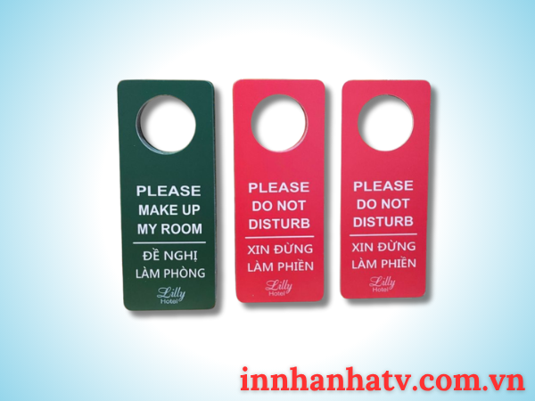 Thẻ móc cửa PVC